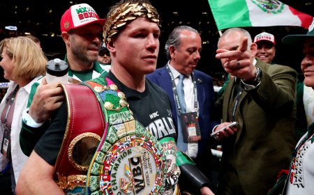 ‘Canelo’ Alvarez pummels Berlanga to retain super middleweight boxing belts
