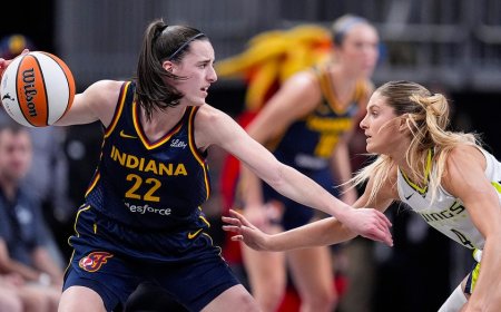 Caitlin Clark scores career-high 35 points, sets WNBA rookie single-season scoring record