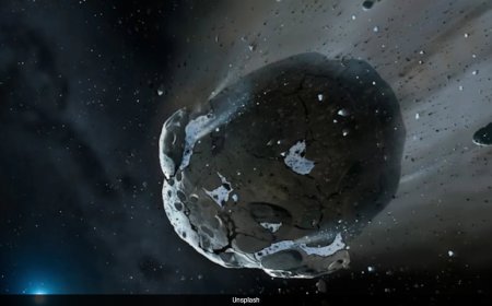 A 120-Feet Airplane-Sized Asteroid Makes A Close Flyby Of Earth