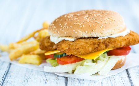 Man Fatally Stabs Himself While Trying To Separate Frozen Burgers With Knife