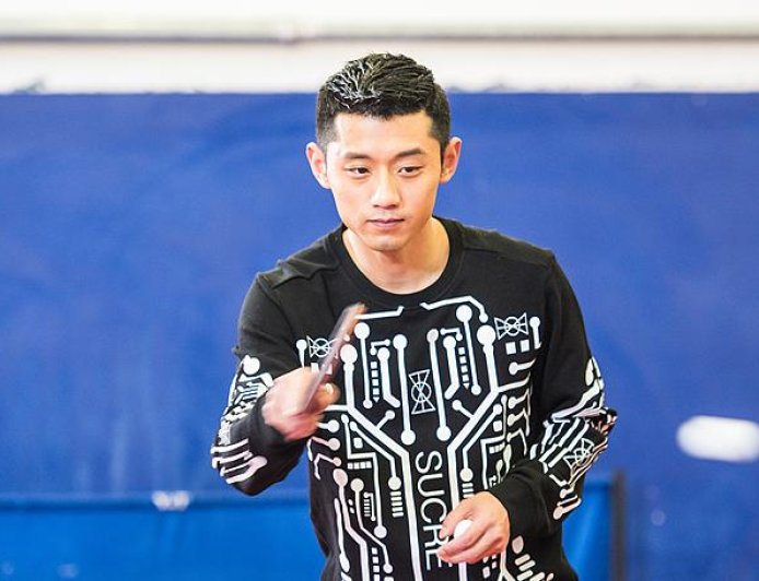 张继科卷走160多万学费跑路？俱乐部辟谣：他在外出差