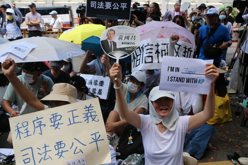 柯文哲涉京華城案 小笠原欣幸:民眾黨支持率剩10%鐵粉