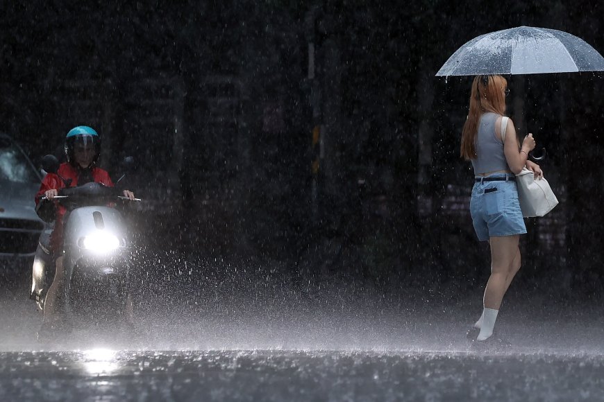 颱風摩羯明生成!最新預估路徑曝光 外圍環流挾雨勢