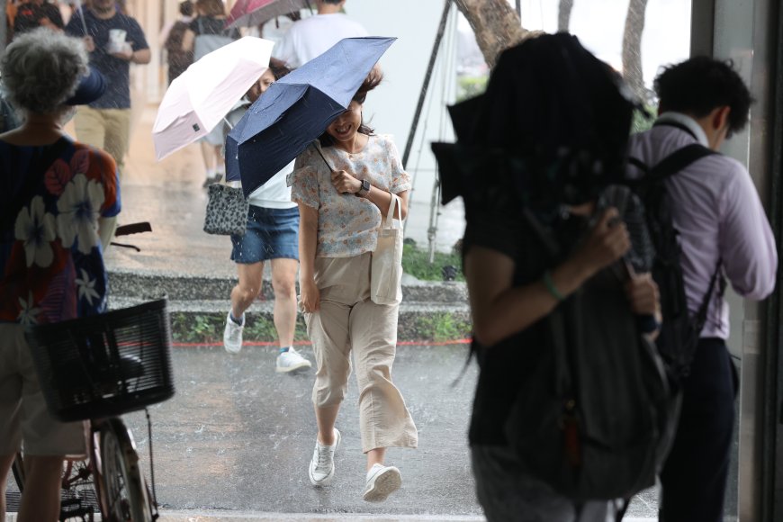 雨區擴大!對流發展旺 14縣市大雨特報