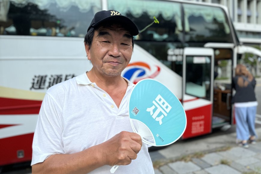 3輛遊覽車全滿!120人北上聲援 新竹小草嘆:柯文哲就是太清廉