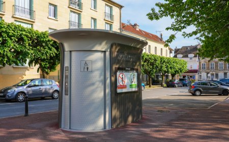 在巴黎大家覺得最貴的，不是精品，而是上廁所的錢｜天下雜誌