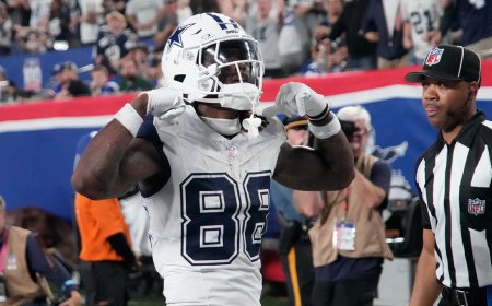 Cowboys maintain dominance over Giants after intercepting last-second Hail Mary