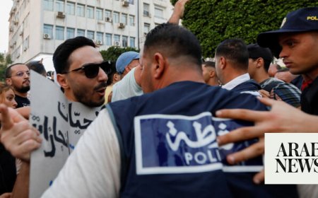 Tunisians protest against President Saied two days before presidential vote
