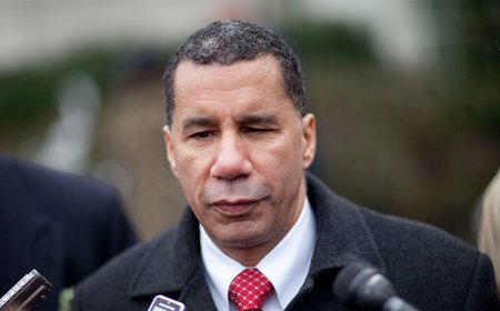 Former New York Gov. David Paterson, stepson attacked by group of suspects while walking dog: Report
