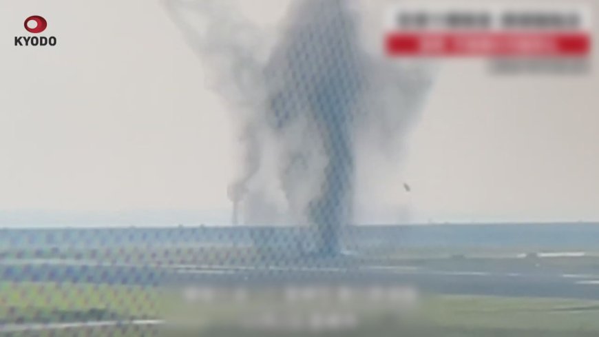 日本宮崎機場有滑行道爆炸受損 跑道料全日關閉